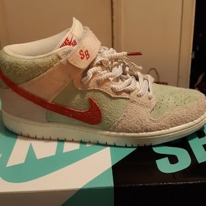 Nike SB Dunks Mid - White Widows